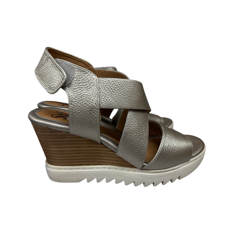 SOFFT uxley sandal in Metallic Gold/Silver Leather Wedge Soles SZ 9M